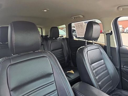 Used 2019 Ford Escape SEL image 36