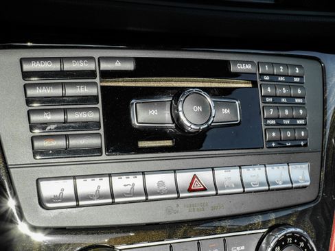 Used 2016 Mercedes-Benz SL 400 w/ Premium I Package image 22