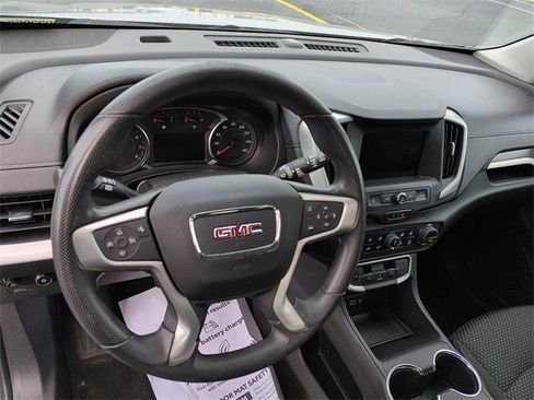 Used 2023 GMC Terrain SLE w/ Driver Convenience Package image 15