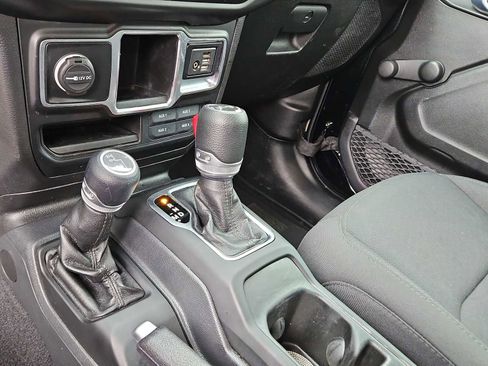 Used 2021 Jeep Wrangler Sport image 20