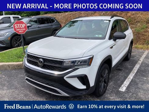 Used 2023 Volkswagen Taos S FWD image 3