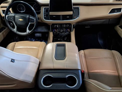 Used 2021 Chevrolet Suburban Premier image 10