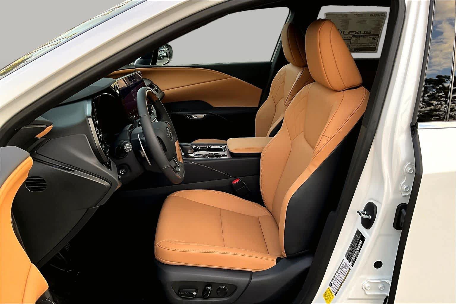 New 2026 Lexus RX 350h AWD/4WD image 18