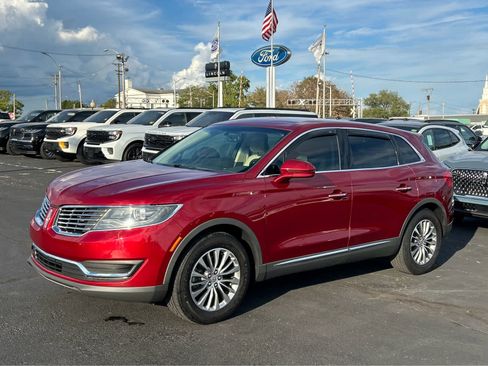 Used 2017 Lincoln MKX Select image 2