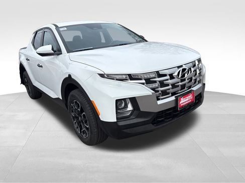 Used 2022 Hyundai Santa Cruz SE w/ Cargo Package image 16