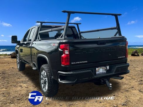 Used 2023 Chevrolet Silverado 2500 Custom AWD/4WD image 5