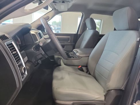 Used 2019 RAM 1500 Classic SLT AWD/4WD image 16