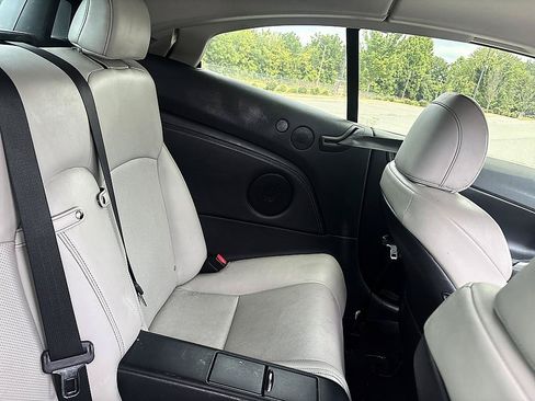 Used 2013 Lexus IS 250C w/ Luxury Pkg RWD image 21