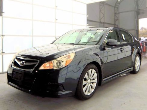 Used 2010 Subaru Legacy 3.6R Limited AWD/4WD image 7