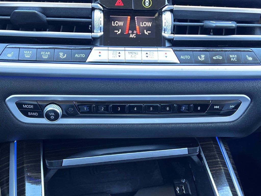 Used 2019 BMW X7 xDrive40i w/ Premium Package AWD/4WD image 40