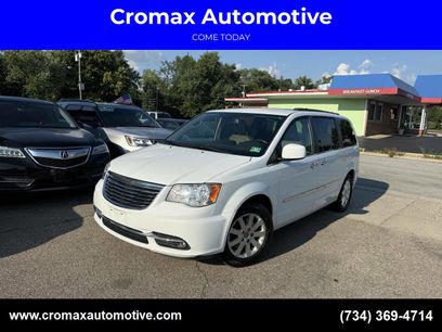 Used 2016 Chrysler Town & Country Touring w/ Driver Convenience Group