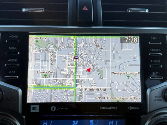 Used 2022 Toyota 4Runner Limited AWD/4WD image 25