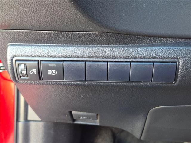 Used 2021 Toyota Corolla SE w/ Special Edition FWD image 11
