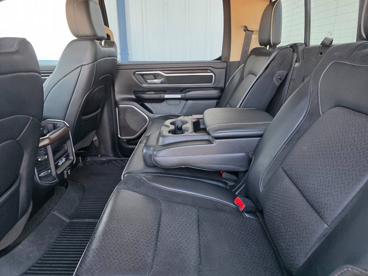 Used 2021 RAM 1500 Laramie AWD/4WD image 30