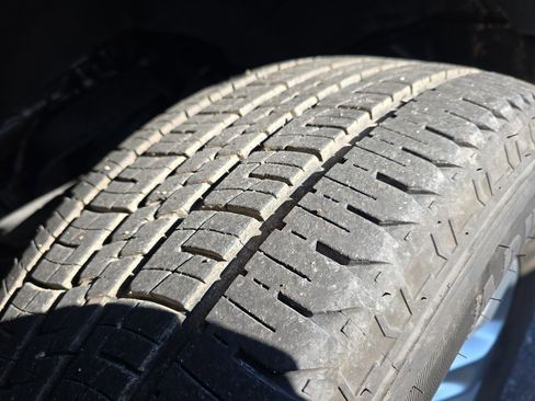 Used 2024 RAM 1500 Laramie image 37