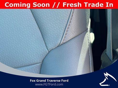 Used 2023 Toyota Sienna XLE FWD image 14