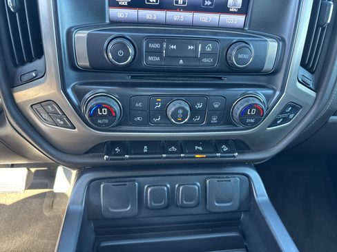 Used 2015 GMC Sierra 1500 Denali AWD/4WD image 25