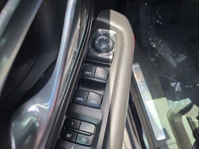 Certified 2024 Chevrolet Suburban RST RWD image 16