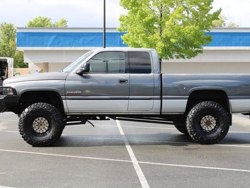 Used 2002 Dodge Ram 2500 Truck 4x4 Quad Cab image 19