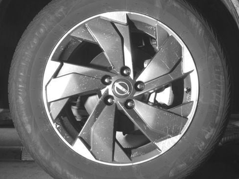 Used 2025 Nissan Rogue SV image 13