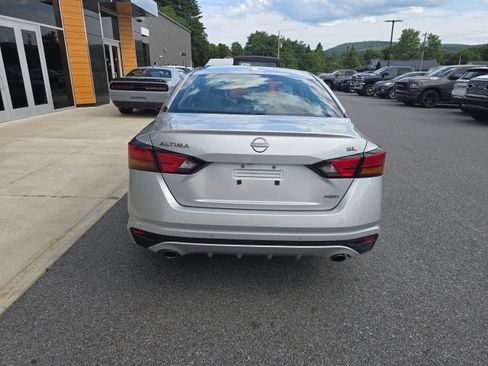 Used 2024 Nissan Altima 2.5 SL AWD/4WD image 5