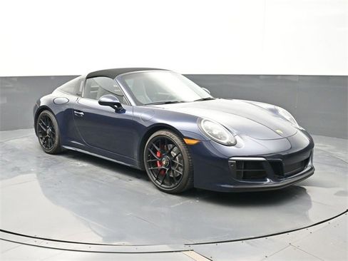 Used 2019 Porsche 911 Targa 4 GTS image 20