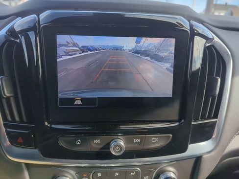 Certified 2023 Chevrolet Traverse LT image 24