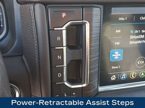 Used 2021 GMC Yukon Denali w/ Denali Premium Package image 21