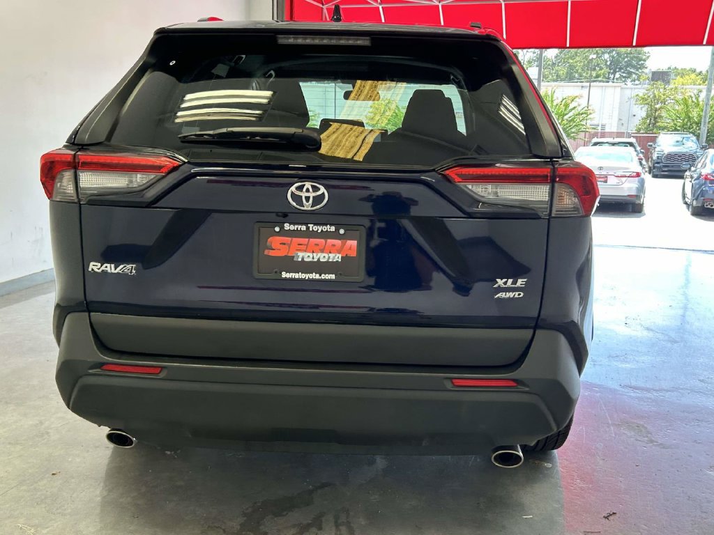 Certified 2025 Toyota RAV4 XLE AWD/4WD image 4