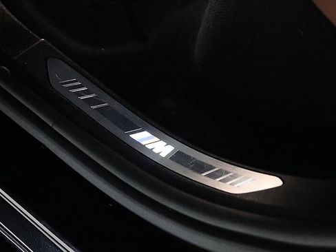 Used 2019 BMW X5 xDrive50i w/ M Sport Package AWD/4WD image 19