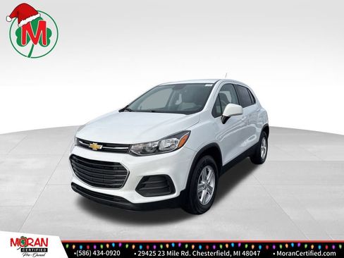 Used 2022 Chevrolet Trax LS w/ Fleet Convenience Package image 1