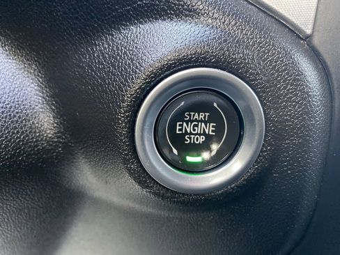 Used 2022 GMC Sierra 1500 SLE image 30