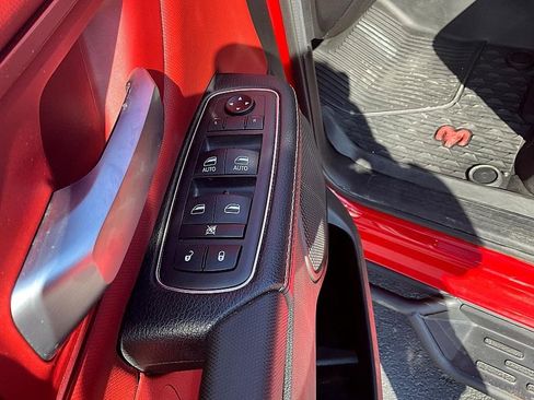 Used 2020 RAM 1500 Rebel image 14
