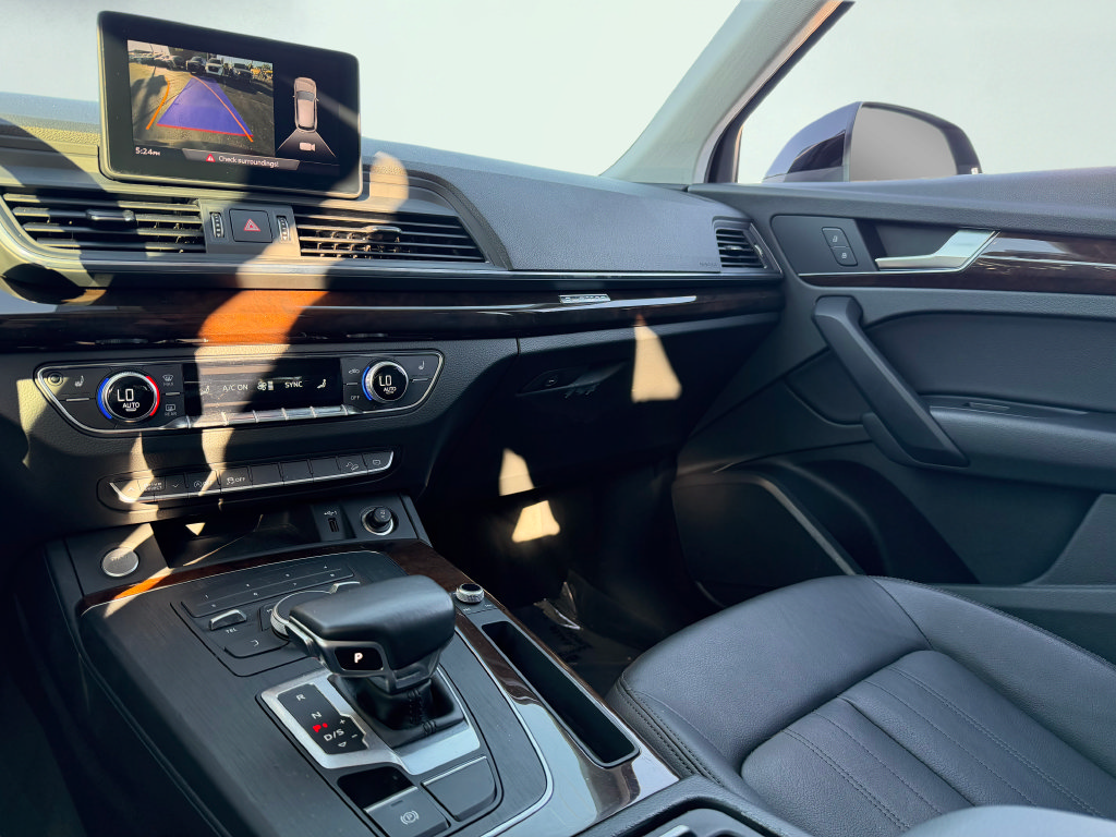 Used 2019 Audi Q5 2.0T Premium AWD/4WD image 31