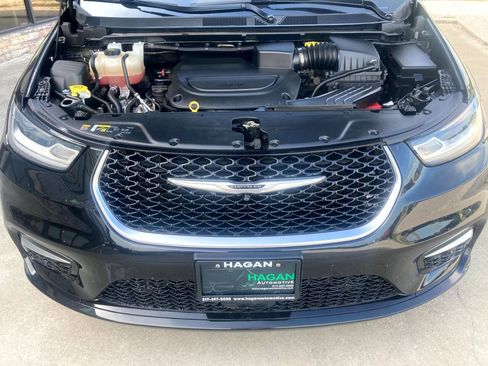 Used 2022 Chrysler Pacifica Pinnacle AWD/4WD image 21