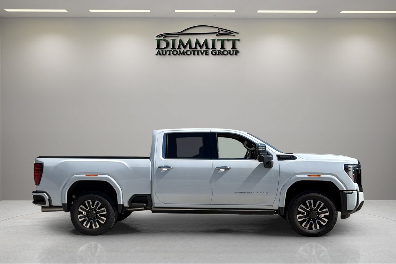 Used 2026 GMC Sierra 3500 Denali Ultimate AWD/4WD image 6