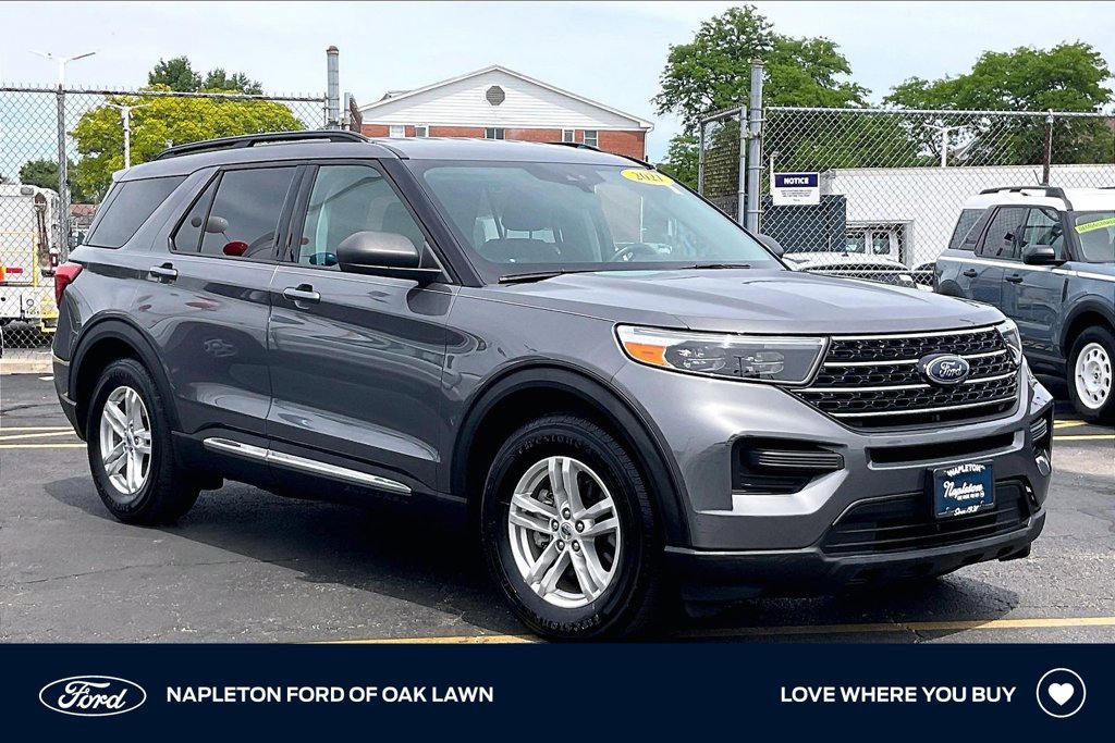 Used 2021 Ford Explorer XLT RWD image 1
