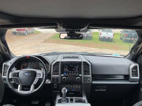 Used 2018 Ford F150 Raptor w/ Equipment Group 802A Luxury AWD/4WD image 18
