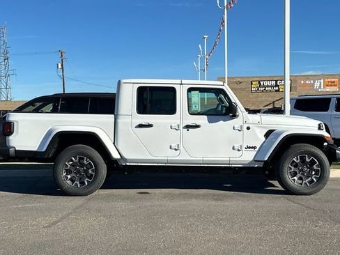 New 2026 Jeep Gladiator Sport image 6