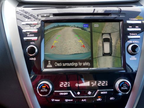 Used 2024 Nissan Murano SV image 13