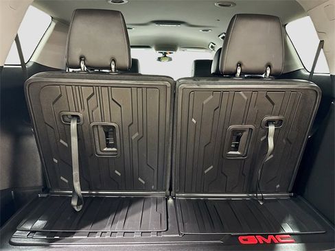 Used 2022 GMC Acadia SLT w/ Preferred Package image 30