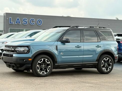 Used 2022 Ford Bronco Sport Outer Banks w/ Tech Package AWD/4WD image 1