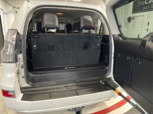 Used 2015 Lexus GX 460 image 12