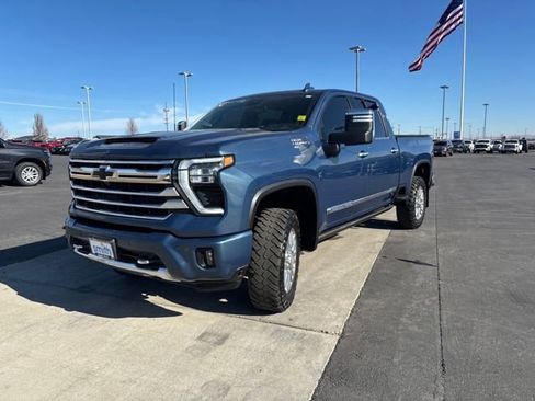 Certified 2024 Chevrolet Silverado 3500 High Country w/ Technology Package image 7