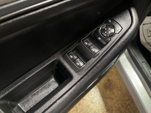 Used 2022 Ford Edge SE w/ Black Appearance Package image 12