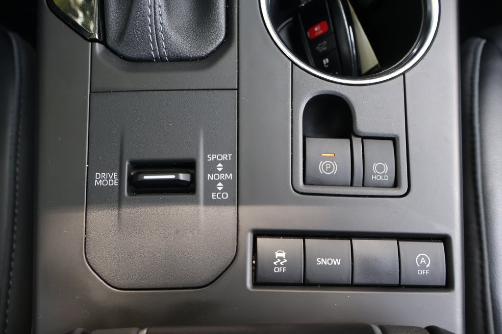 Used 2022 Toyota Highlander XSE FWD image 21