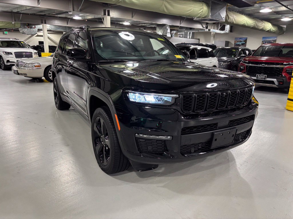 Used 2025 Jeep Grand Cherokee L Limited w/ Luxury Tech Group II AWD/4WD image 1