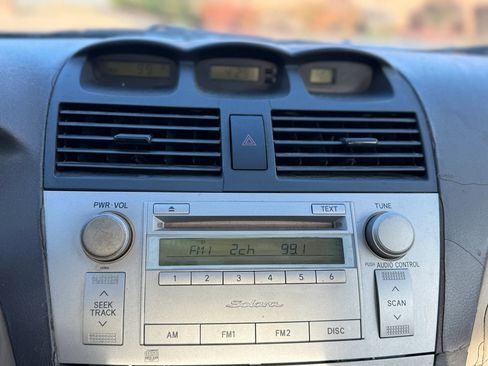 Used 2005 Toyota Solara SE Sport image 12