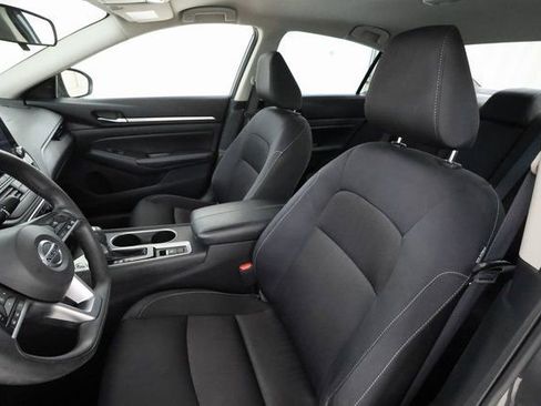 Used 2022 Nissan Altima 2.5 SV image 10