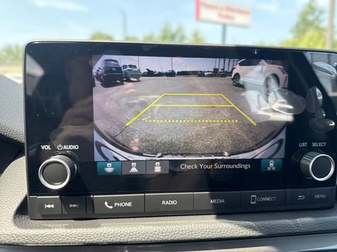 New 2025 Acura Integra image 25